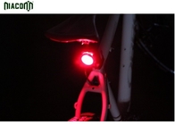 中国 赤い導かれた自転車は80の内腔高い明るさと再充電可能なUsbをつけます 工場