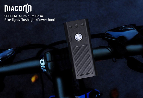 IP68水証拠USBのバイクの前部ライト再充電可能な30ワット3000lmの明るさ
