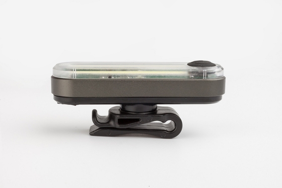 8.9*4*3.8cm USB LEDの自転車ライト再充電可能なヘッドライトおよび後部軽いセット